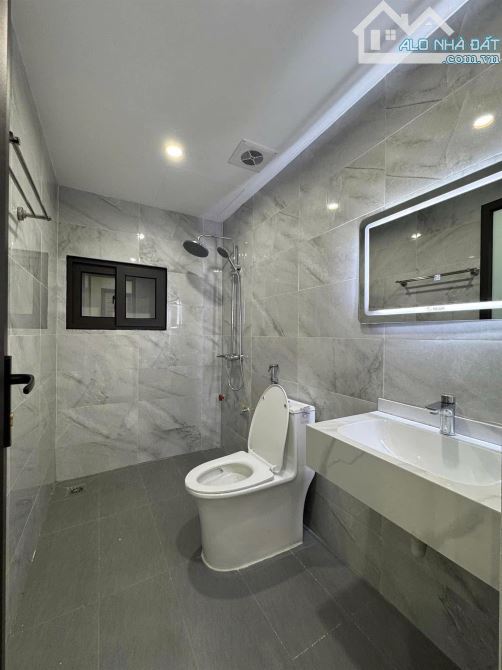 Bán nhà phân lô Hoàng Văn Thái – Khương Trung, 63m², 5 tầng, gara ô tô