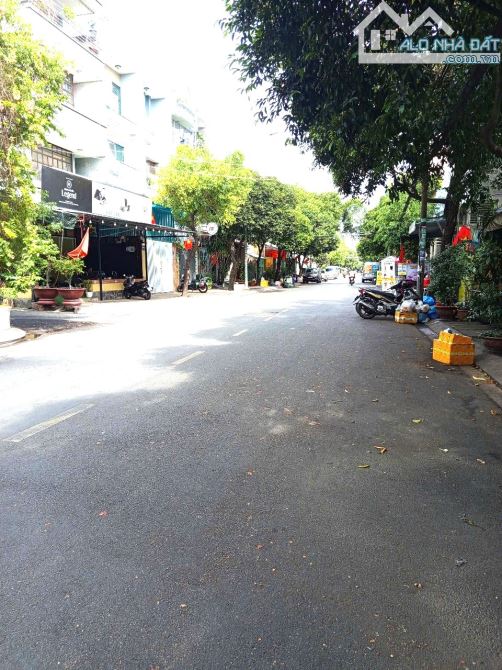 CẦN BÁN GẤP NHÀ - HXH THẠCH LAM, GẦN THOẠI NGỌC HẦU, TÂN PHÚ - 79M2 - 4 TẦNG. CHỈ 7,9 TỶ.