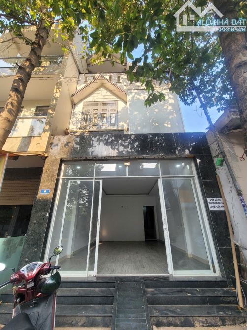 6Tỷ8__72m2__Kinh Doanh OK__Nhà 1T2L Mặt tiền đường Nguyễn Trung Trực__gần chợ Dĩ an 1