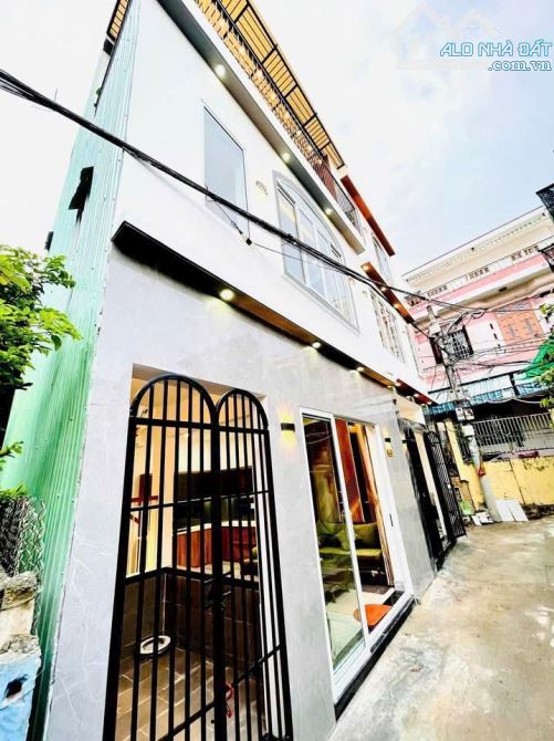 📌📌📌Làm việc trực tiếp!!!🏫 Bán Nhà 3 Tầng 3 Mê Full Nội Thất . Kiệt 3M Trần Cao Vân