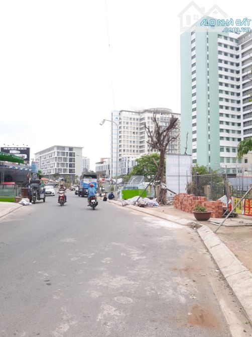 Bán lô đất 5m2 x 20.4m,  SHR Thổ Cư 100%, gần BV Đồng Nai phường Tam Hòa.