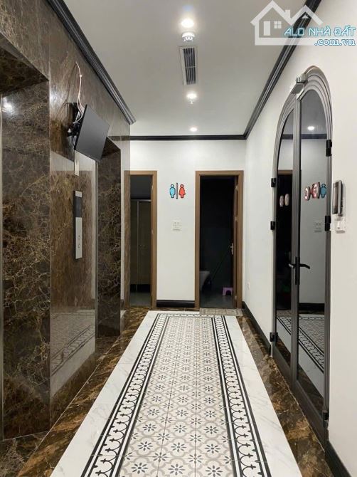 Bán tòa 11 tầng mặt phố Tô Ngọc Vân-Tây Hồ- 220m2- 10 tầng- 1 hầm- 160 tỷ