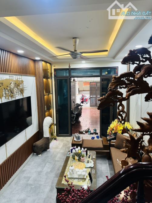 SIÊU PHẨM, PHÂN LÔ LAI XÁ 85M2, GARA, VIEW HỒ, NT XỊN SÒ, Ở CỰC SƯỚNG 10,3 TỶ
