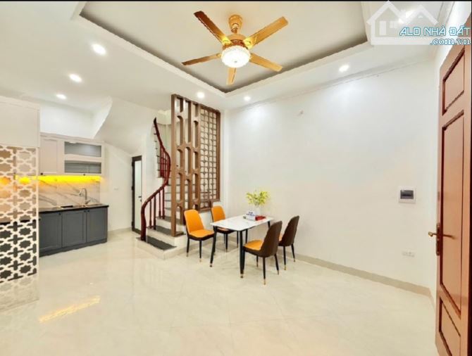 BÁN NHÀ 6 TẦNG PHỐ NGUYỄN CHÍNH - TÂN MAI, HOÀNG MAI – GIÁ 8,5 TỶ