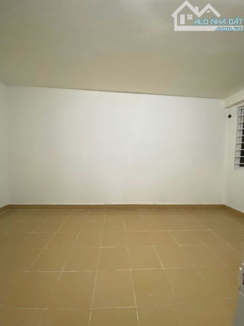NHÀ MẶT TIỀN TÂN BÌNH – DIỆN TÍCH KHỦNG 125M² – SỔ HỒNG RIÊNG