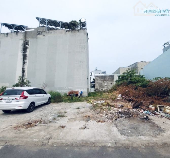 Đất phù hợp xây khách sạn, ngay Nguyễn Duy Trinh vòng xoay Phú Hữu, Quận 9. Dt: 5x23=115m2