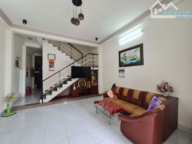 Nhà Đẹp Tuy Lý Vương, Ngũ Hành Sơn , Trung Tâm Khuê Mỹ, 95m², 2 Tầng, Giá 6.6 Tỷ.