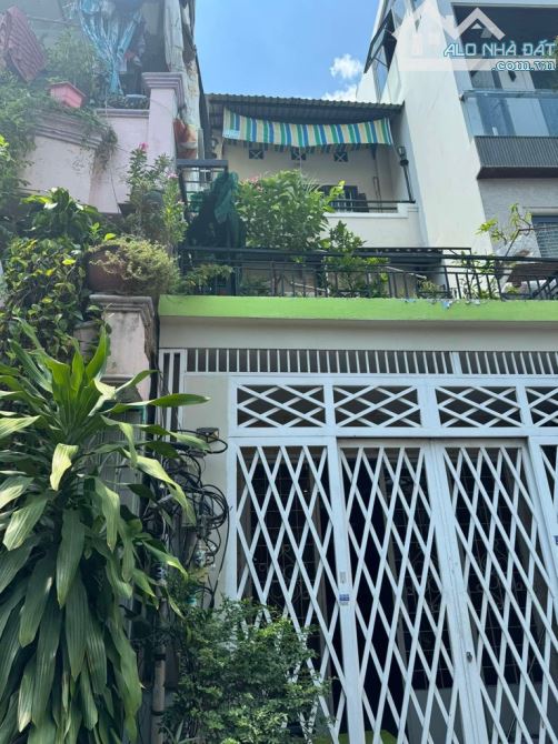 Bán nhà mặt tiền Lê Quang Sung, quận 6, dt 3.5×11, kế chợ Bình Tây, giá 6.9 tỷ