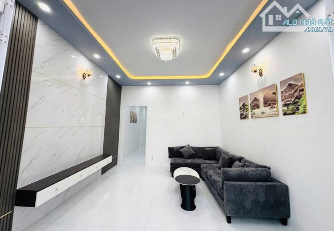 Cứu chủ bán nhà 815 TRIỆU ở chợ Tân Chánh Hiệp Quận 12 4x15 ( 63m2 ) Sổ hồng riêng