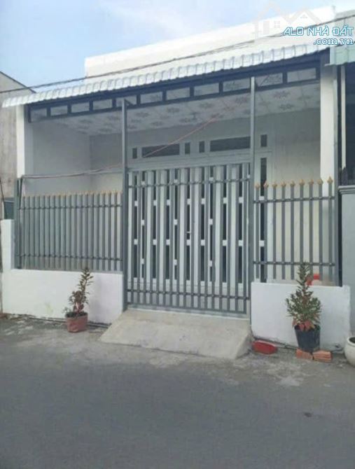 Nhà trục chính khu biệt thự Hưng Lợi
