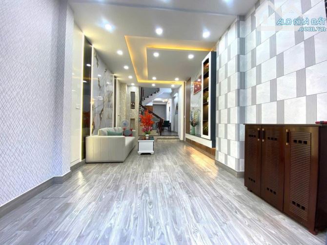 Siêu Phẩm Nhà Đẹp Bán Gấp đường Hồ Thị Kỷ, phường 1, Quận 10 giá 3 tỷ 090 / 52m2- 3 tầng
