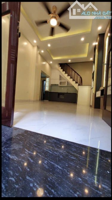 CHỈ 5TỶ2 NHÀ ĐẸP -  TRUNG TÂM ĐỐNG ĐA - GIÁ TỐT NHẤT PHÂN KHÚC