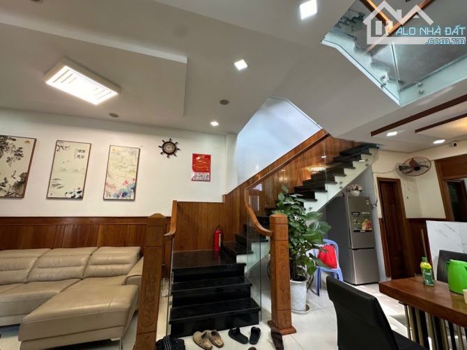 ❌Siêu phẩm biệt thự Lô Góc cực đẹp mặt tiền Ngọc Hân ngay sát Trần Hưng Đạo