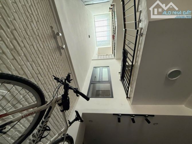 🚨 SIÊU PHẨM TRUNG TÂM SƠN TRÀ - MẶT TIỀN ĐƯỜNG 5M5 – NHÀ 3 TẦNG ĐẸP MÊ LY  – GẦN VINCOM –