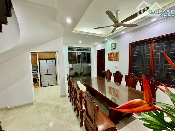 DUY NHẤT 1 CĂN - BÁN NHÀ PHÂN LÔ PHỐ QUẦN NGỰA 80M2 - 4 TẦNG - 4.5M MẶT TIỀN - 2 MẶT NGÕ