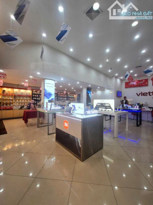 SIÊU PHẨM MẶT PHỐ NGỌC LÂM – LONG BIÊN . DT: 275M² x 1 TẦNG. GIÁ CHỈ 72.5 TỶ – CÓ TL