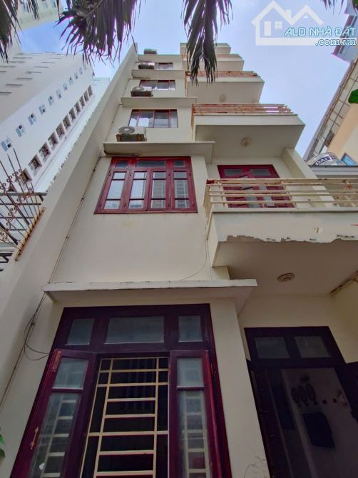 Nhà 5 tầng * 135m, cách biển Trần Phú vài bước chân, phường Lộc Thọ, sổ hoàn công