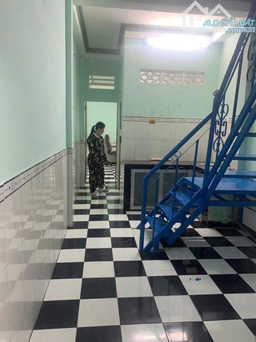 Cho thuê nhà mặt tiền đường phường hiệp Tân.Quận Tân Phú. HCM