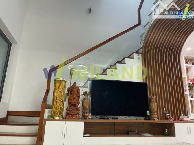 BÁN NHÀ ĐƯỜNG TRƯƠNG CÔNG ĐỊNH NGANG 5.68 NHÀ THIẾT KẾ ĐẸP CHỈ 10 TỶ
