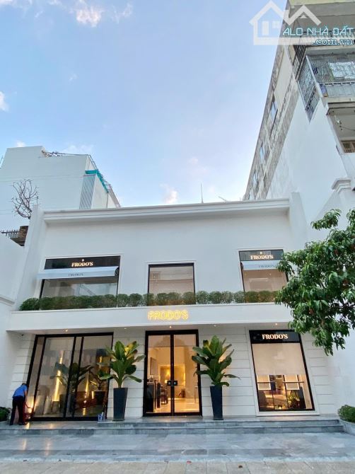 BÁN GẤP NHÀ NGỘP MT KHU CƯ XÁ BẮC HẢI P.15 Q.10 - DT: 210M2 - GIÁ: 35.4 TỶ THƯƠNG LƯỢNG