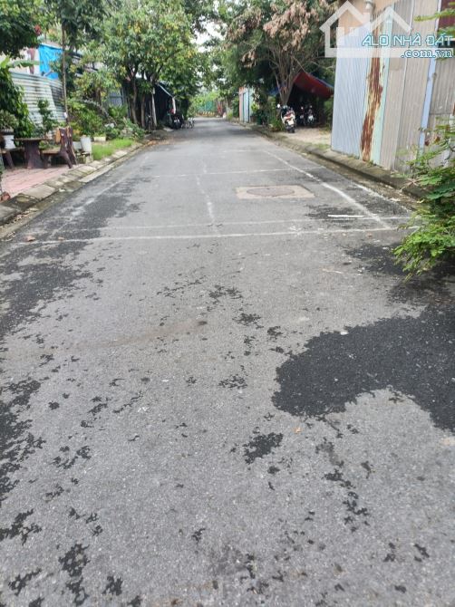 Mộc Bài-Hòa Minh Nhà Mặt Tiền Đường 5,5m-3PN-2wc DT :90m2-2Tầng-sổ đẹp vuông vức Giá tốt n