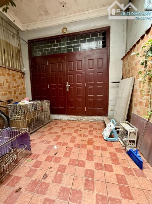 NHÀ HIẾM NGUYỄN NGỌC VŨ - DÂN XÂY - NGÕ THÔNG - 20M RA Ô TÔ TRÁNH - DT 59M2