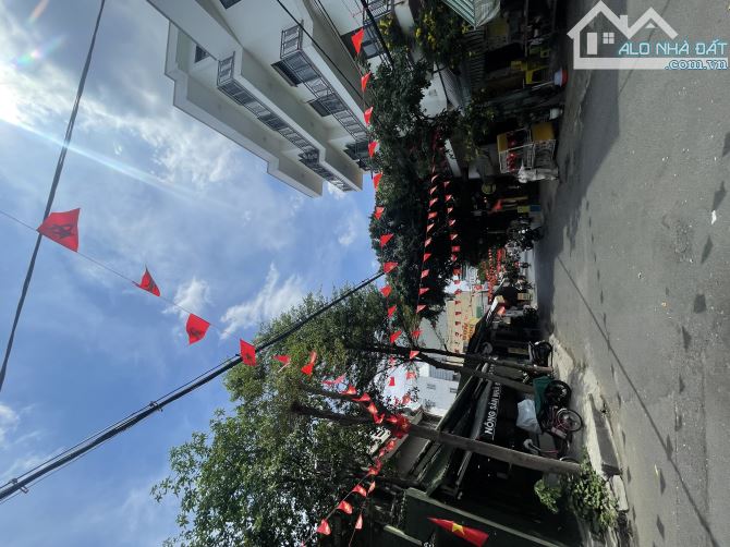 44m2, CHDV, hẻm xe tải thông, 6 tầng, Thống Nhất, P10, mà chỉ nhỉnh 8T