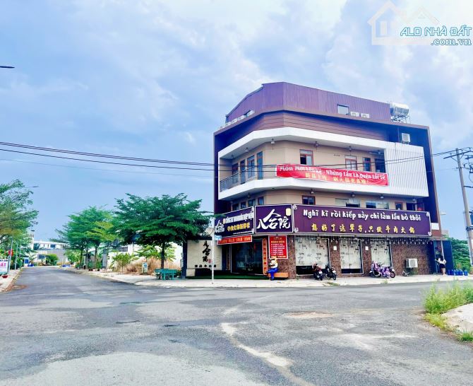 Bán nhanh cặp lô liền kề 260m2 - Đường lớn 14m, đất sạch, pháp lý an toàn, SHR
