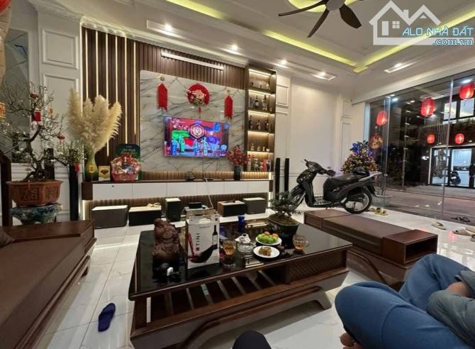 Bán nhà mặt đường nhánh Nguyễn Văn trỗi
