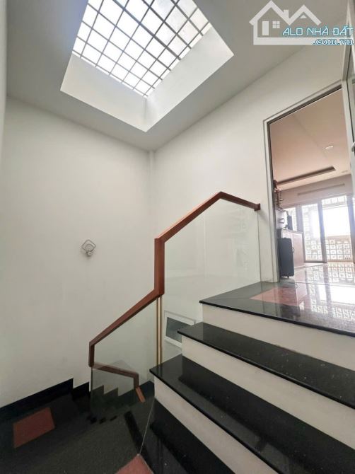 Bán Nhà 4 Tầng Mặt Tiền Lương Nhữ Hộc, Hòa Cường