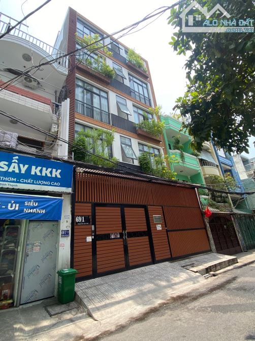 Bán Nhà Hẻm 69 Đường Nguyễn Gia Trí Quận Bình Thạnh.DT: 9x20m.Giá 31,5 tỷ