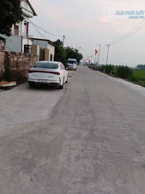 Bán Đất -Xã Hiền Ninh (Sóc Sơn)-Đường Thông-Ô Tô 80 M2 -full Thổ Cư- 2,3 Tỷ