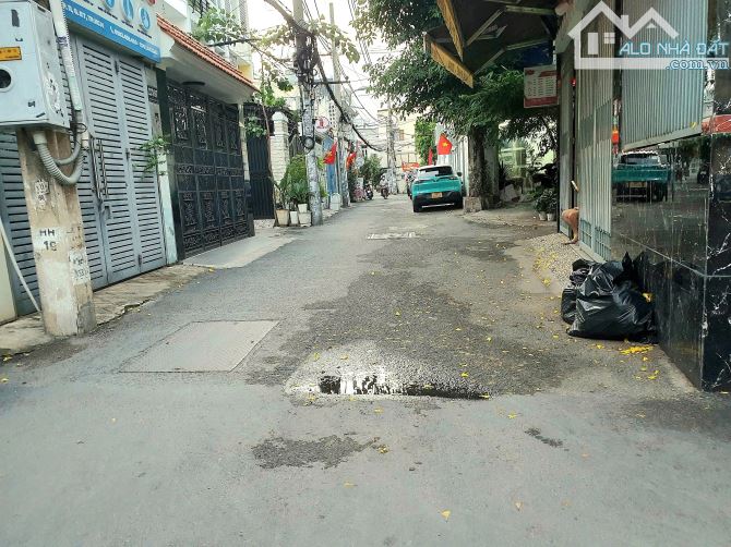 Bán nhà Lê Quang Định - Bình Thạnh - 5 tầng -51.6m2 - 4PN - Ô tô ngủ trong nhà - 8 tỷ TL