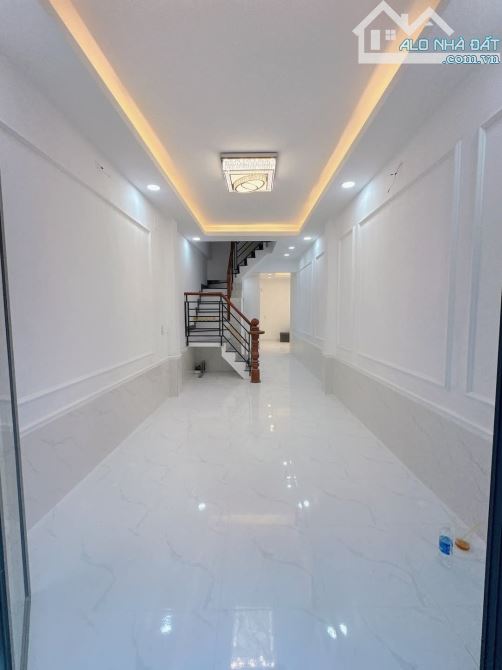 Bán nhà quận 6 - Hẻm xe tải thông - Xe hơi đổ cửa - Nhà mới ở ngay 5,3 tỷ