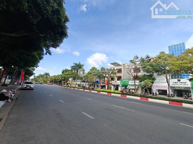 BÁN NHÀ CẤP 4, MẶT TIỀN ĐƯỜNG NGUYỄN THÁI HỌC P7. GIÁ 15,5 TỶ( THƯƠNG LƯỢNG)