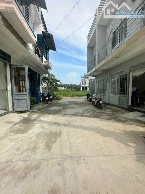Nhà hem 7 m thông,2pn,2wc, hương đông nam,giá 3,45 tỷ