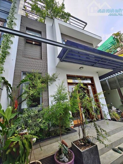 Siêu hiếm ngang khủng 7m giá 3.050 tỷ bán nhà đường Tăng Bạt Hổ, Bình Thạnh. DT 70m2 SHR