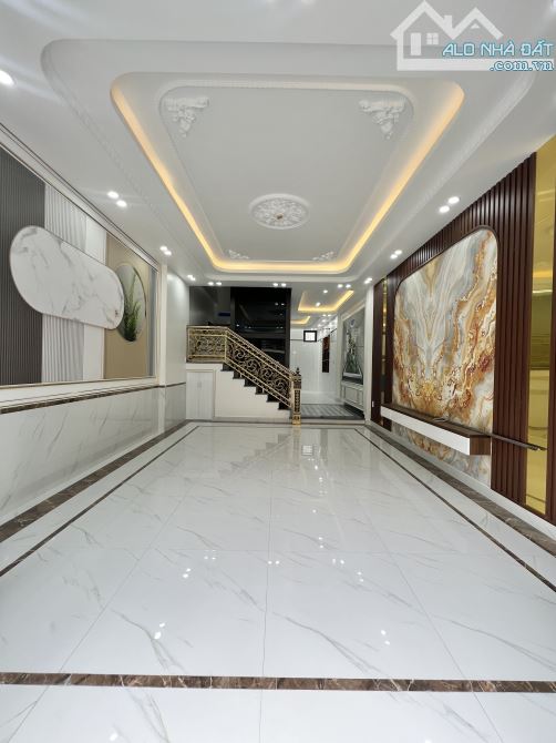 Bán nhà 5 tầng hướng Đông Nam có Thang Máy khu tđc Hồ Đá, Sở Dầu, Hồng Bàng 63m giá 5,8 tỷ