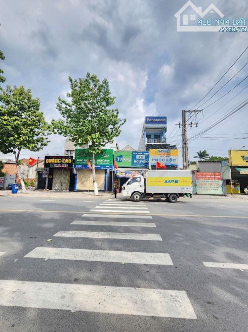 Bán nhà 1T1L 4.5x23.3m, mặt tiền Nguyễn Thị Minh Khai P. Tân Đông Hiệp, đang thuê 15tr/th