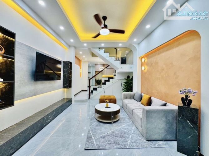 💯 NHÀ ĐẸP XÔ VIẾT NGHỆ TĨNH UNG VĂN KHIÊM - P25 BÌNH THẠNH - HẺM 3,5M - 3 TẦNG BTCT - GIÁ