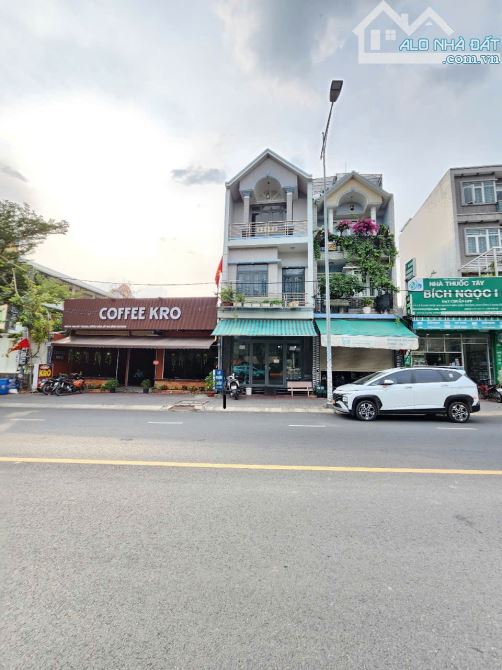 Bán nhà 1T2L 5x16m, mặt tiền Hai Bà Trưng p.Đông Hòa gần siêu thị Go Dĩ An