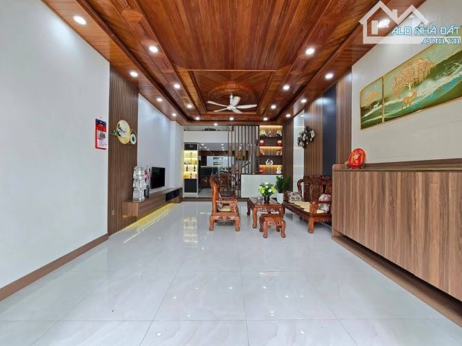 Ngọc Hồi, nhà 40m2, sổ đỏ, dân xây chắc chắn, gần Bv nông nghiệp,