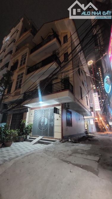 LẠC LONG QUÂN TÂY HỒ 40m 4T MT 4.5m 19 Tỷ LÔ GÓC 3 MẶT NGÕ VỈA HÈ RỘNG KINH DOANH ĐỈNH
