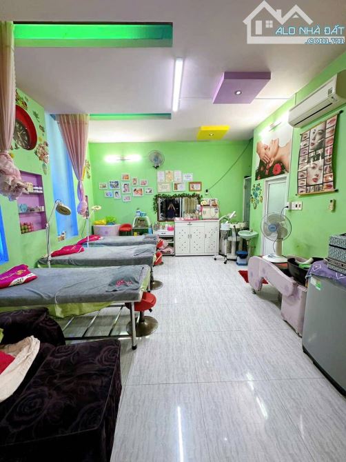 Nhà hẻm xe hơi thông trung tâm Tân Bình