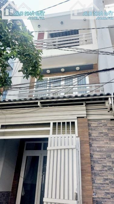 Nhà hẻm ô tô 5m Nam Kỳ Khởi Nghĩa, P7, Q3 DT 52m2 giá 3 tỷ 200, sổ hoàn công đủ