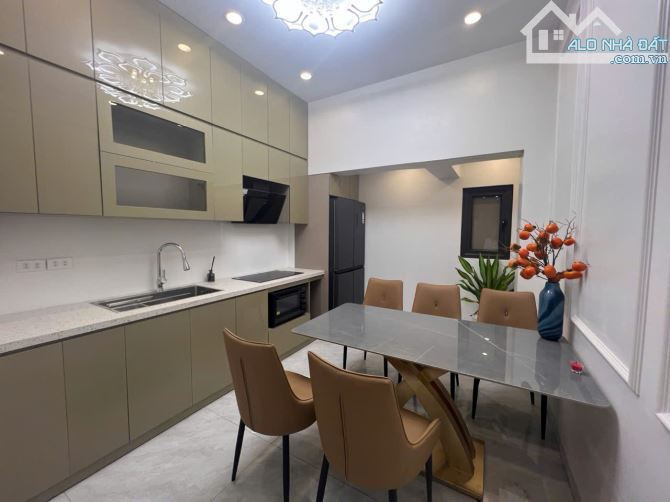 BÁN NHÀ RIÊNG VẠN PHÚC, HÀ ĐÔNG, THANG MÁY, Ô TÔ VÀO NHÀ, KINH DOANH, GIÁ ĐẦU TƯ HƠN 10 TỶ