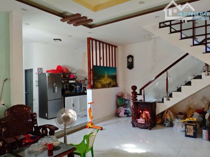 Bán nhà 2 tầng lô góc 2 mặt kiệt , Nguyễn Chánh, Hoà Minh, Liên Chiểu - Đà Nẵng.