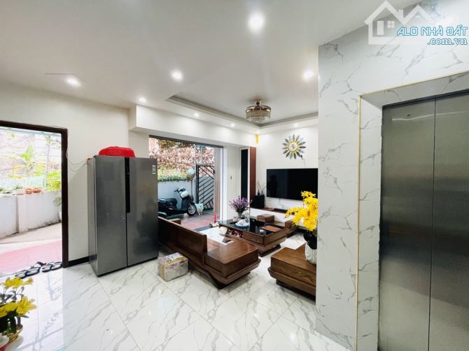 ASIÊU HIẾM! NGÔTHÌ NHẬM –Hà ĐÔNG - 33M² –💰 8.25 TỶ – THANG MÁY NHẬP KHẨU 🚘 Ô TÔ ĐỖ CỬA