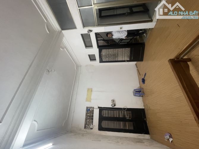 Bán nhà Tây Sơn - Yên tĩnh, gần phố - 37m - 5.8 tỉ