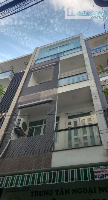 Bán nhà đẹp 4 Tầng 6PN hẻm 8m Tân Sơn Nhì Tân Phú chỉ 8.5 tỷ